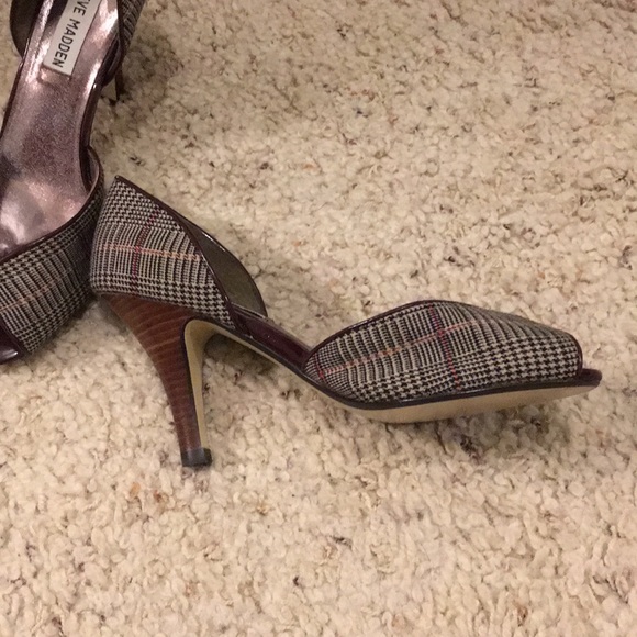 Steve Madden Plaid Peep Toe Heels - Picture 4 of 7